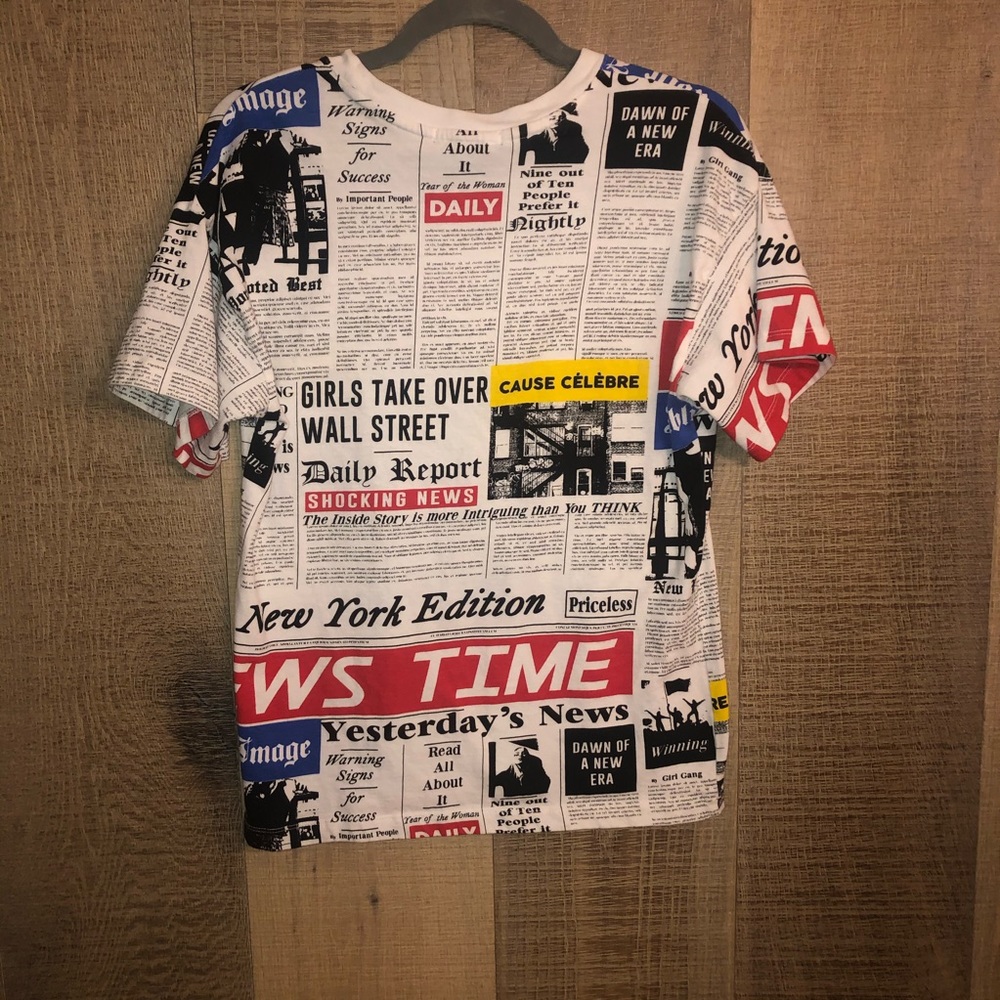 Newspaper Print Tee - Picture 2 of 2